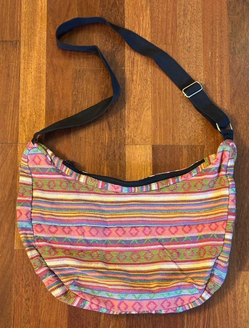 Antik Kraft Bohemian-Style Hobo Shoulder Bag Woven Colorful Pattern Black Strap